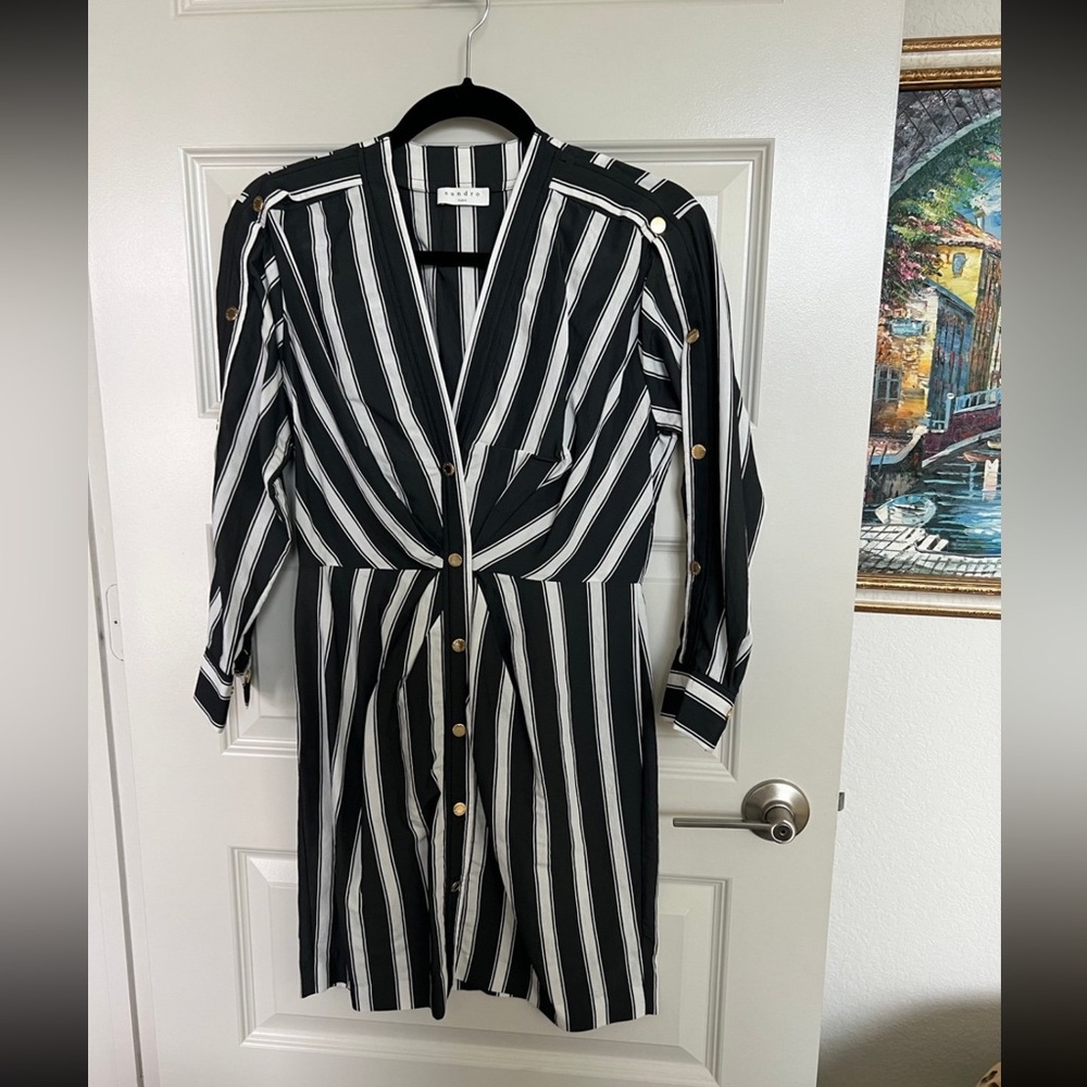 Sandro stripped black and white dress
Size S